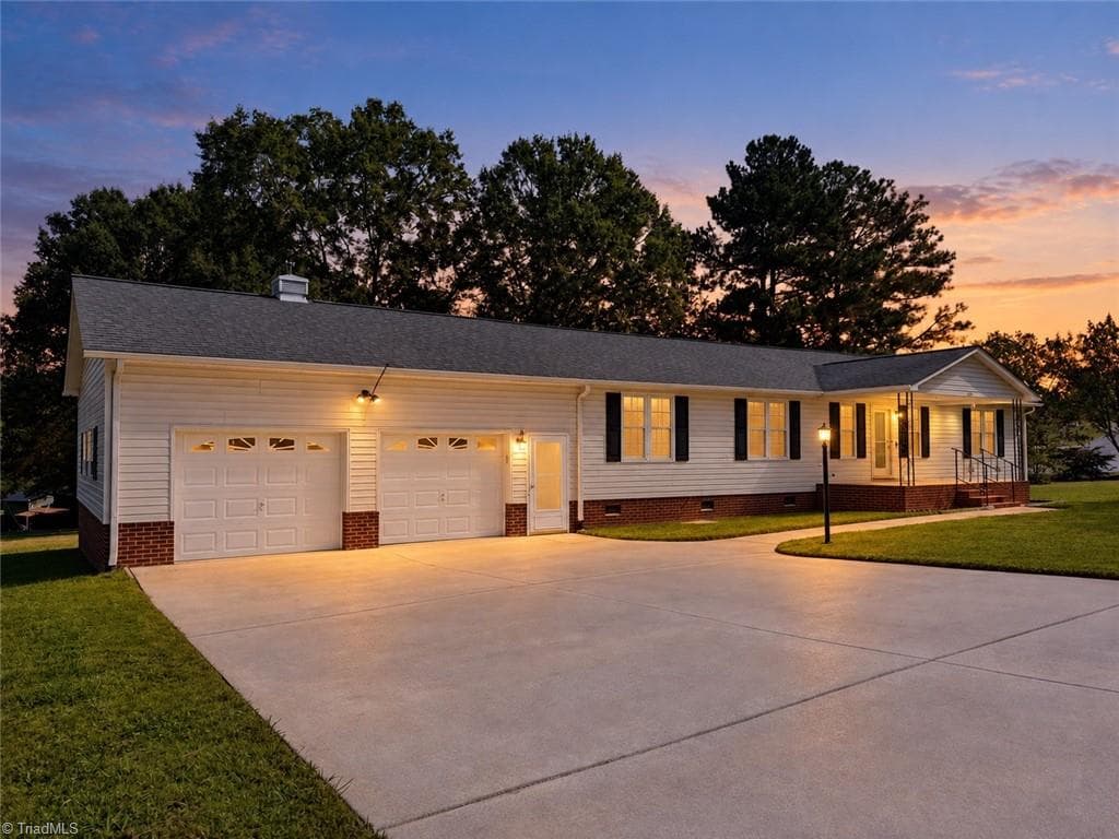 170 Virginia Dare Drive, Lexington NC 27295
