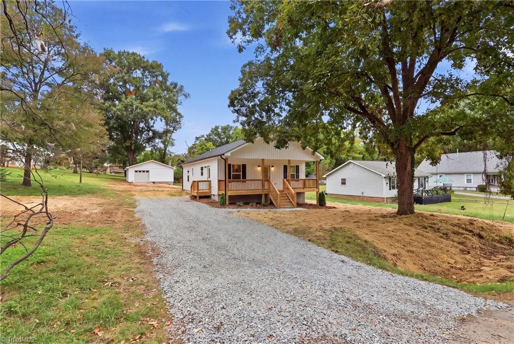 Stick/Site Built at 1123 2nd Street, Eden NC 27288, Eden, photo 7 of 64