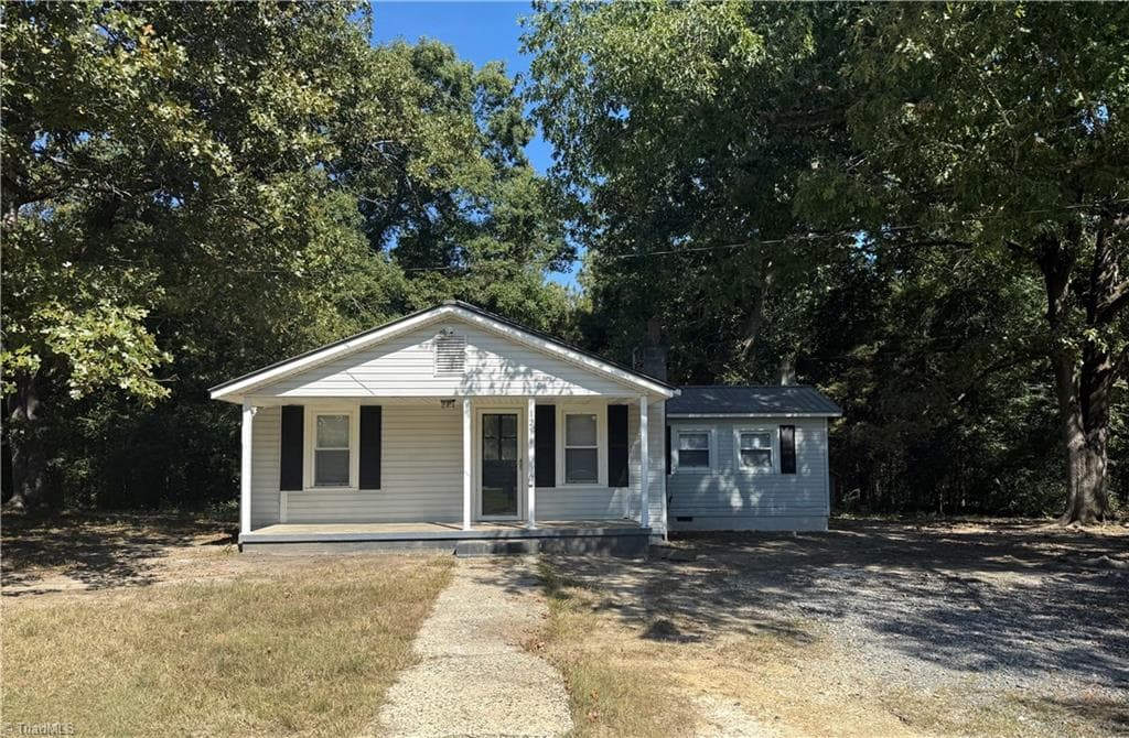Stick/Site Built at 1256 Browns Mill Road, Robbins NC 27325, Robbins, photo 2 of 32