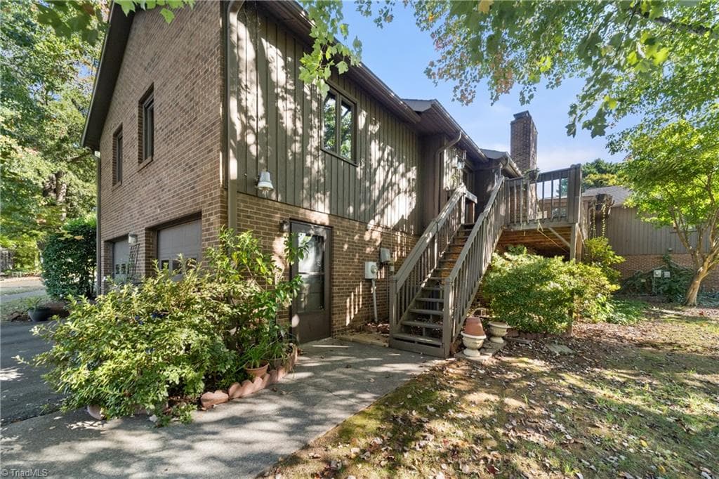 Stick/Site Built at 500 Ridgehaven Circle, Winston-Salem NC 27104, Winston-Salem, photo 39 of 42