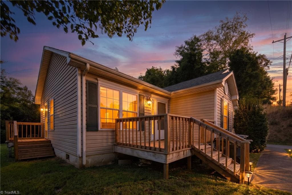 203 Jones School Road, Mount Airy NC 27030