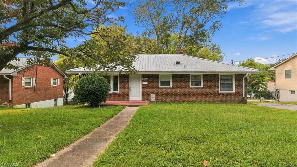Stick/Site Built at 866 Rankin Street, Winston-Salem NC 27101, Winston-Salem, photo 7 of 40