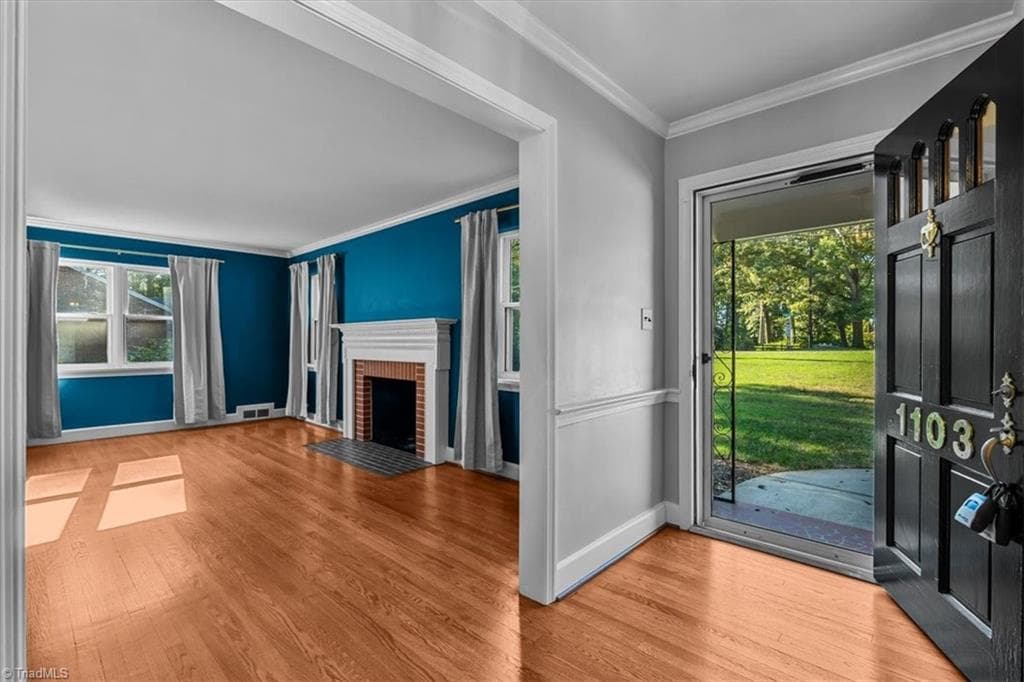 Stick/Site Built at 1103 N Peace Haven Road, Winston-Salem NC 27104, Winston-Salem, photo 5 of 68