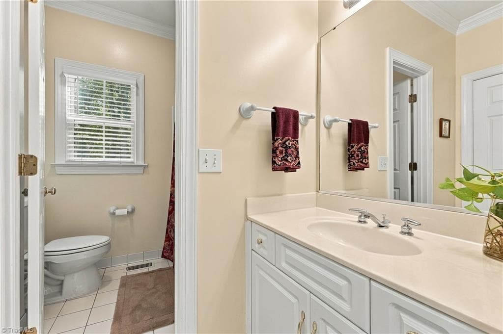 Stick/Site Built at 4001 Friendly Acres Drive, Greensboro NC 27410, Greensboro, photo 24 of 50