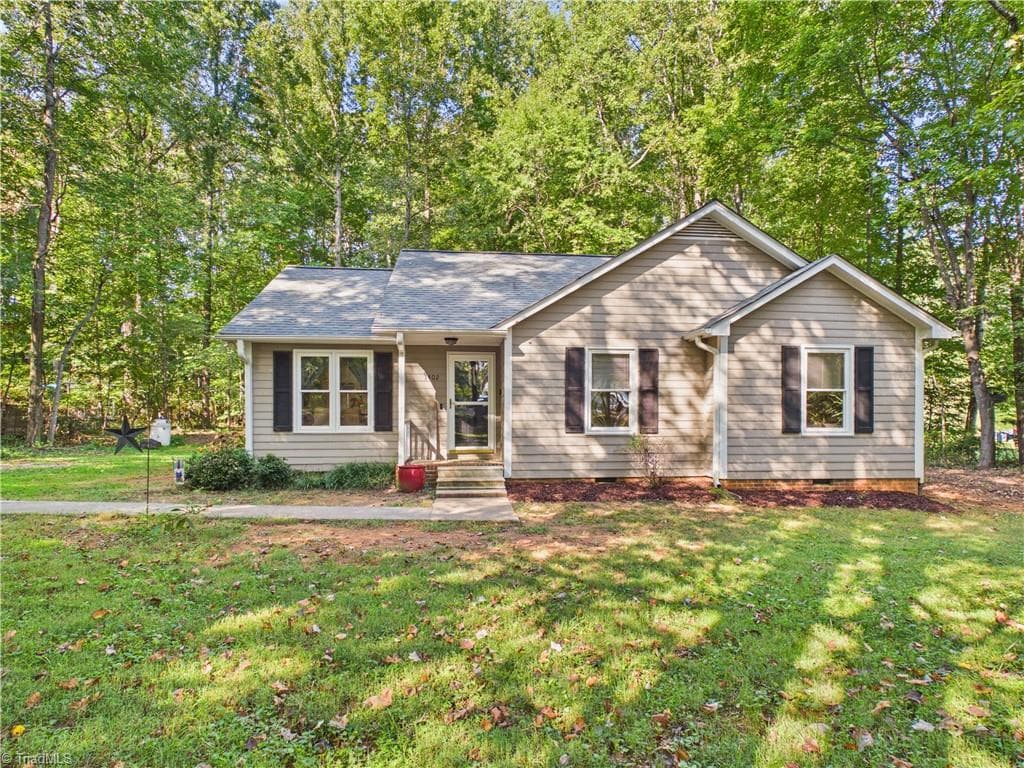 1402 Sundown Drive, Mebane NC 27302