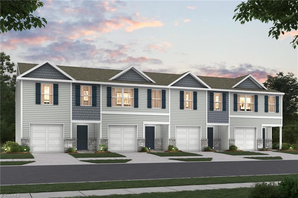 802 PINE CONE Lane, Lexington NC 27292