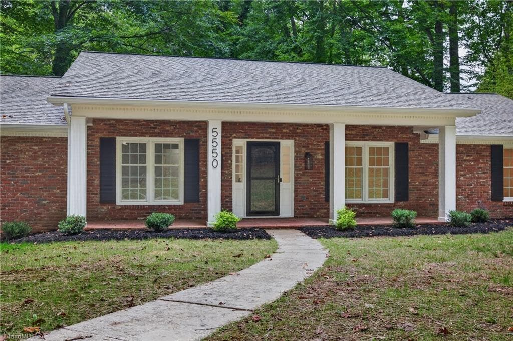 Stick/Site Built at 5550 Overlook Circle, Winston-Salem NC 27105, Winston-Salem, photo 6 of 50