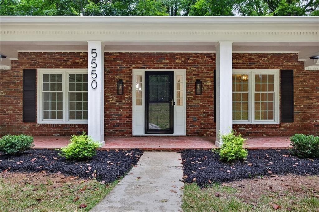 Stick/Site Built at 5550 Overlook Circle, Winston-Salem NC 27105, Winston-Salem, photo 7 of 50