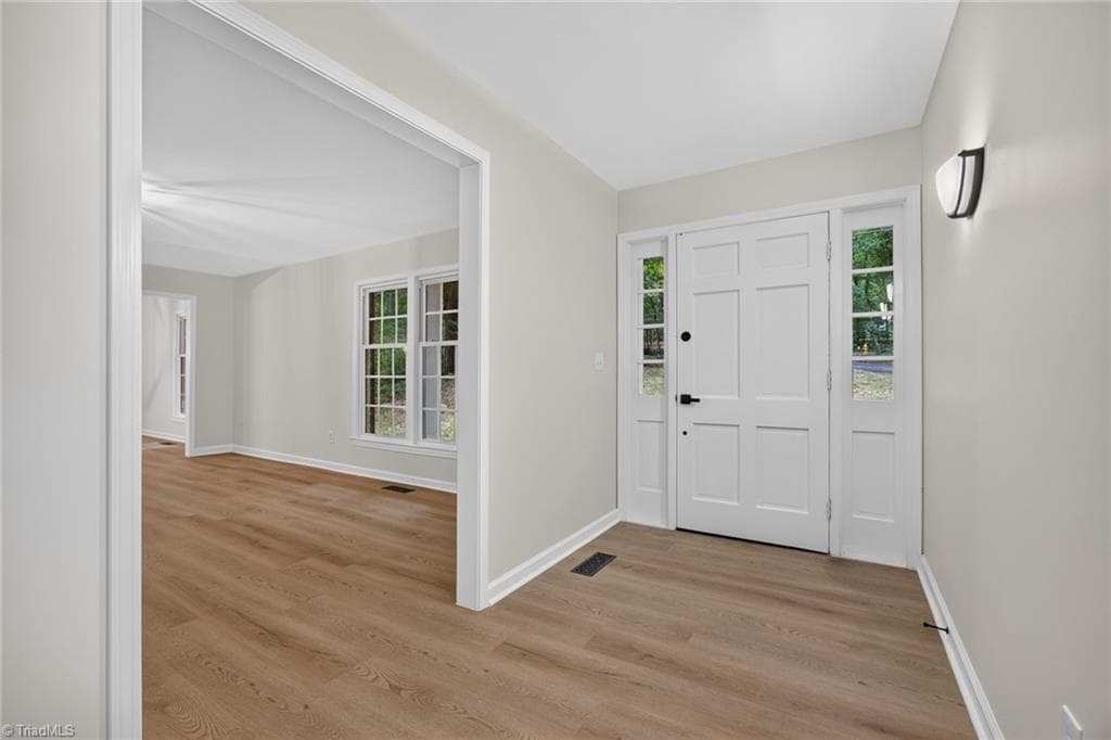Stick/Site Built at 5550 Overlook Circle, Winston-Salem NC 27105, Winston-Salem, photo 9 of 50