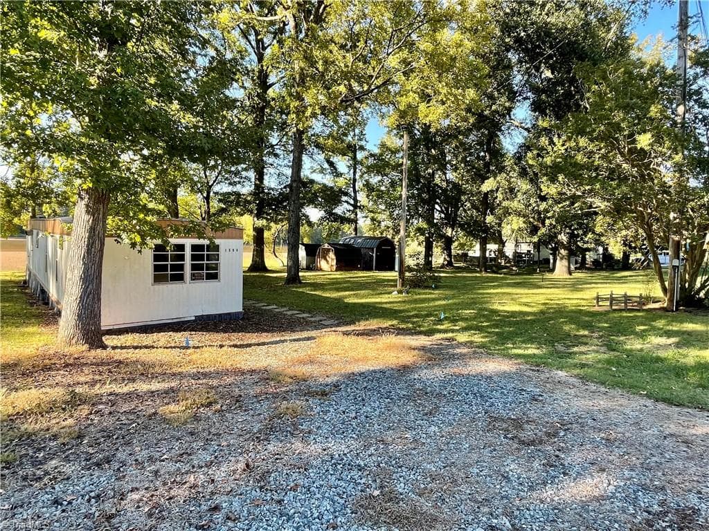 Single Family Residence at 1594 Riverview Boulevard, Lexington NC 27292, Lexington, photo 5 of 14