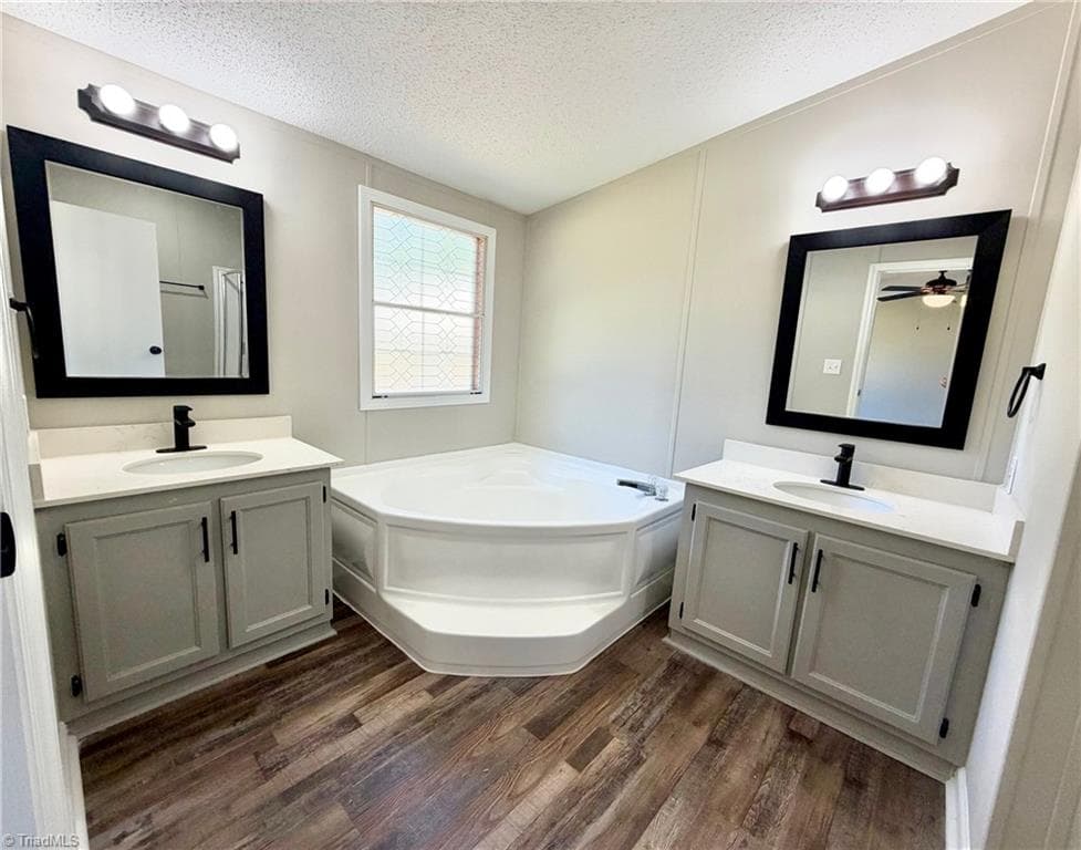 Manufactured Home at 5124 Mcleansville Road, McLeansville NC 27301, McLeansville, photo 14 of 21