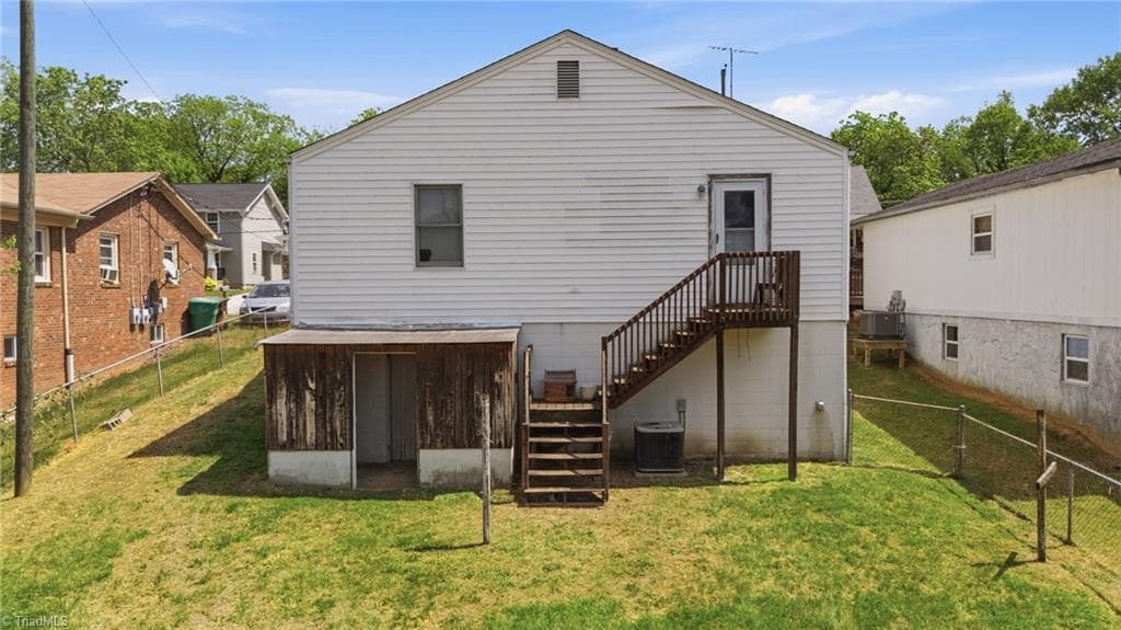 Stick/Site Built at 1112 Tipton Street, High Point NC 27262, High Point, photo 23 of 25