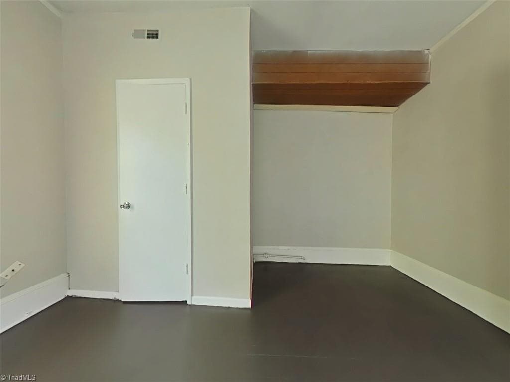Duplex at 222 Dunleith Avenue, Winston-Salem NC 27101, Winston-Salem, photo 16 of 26