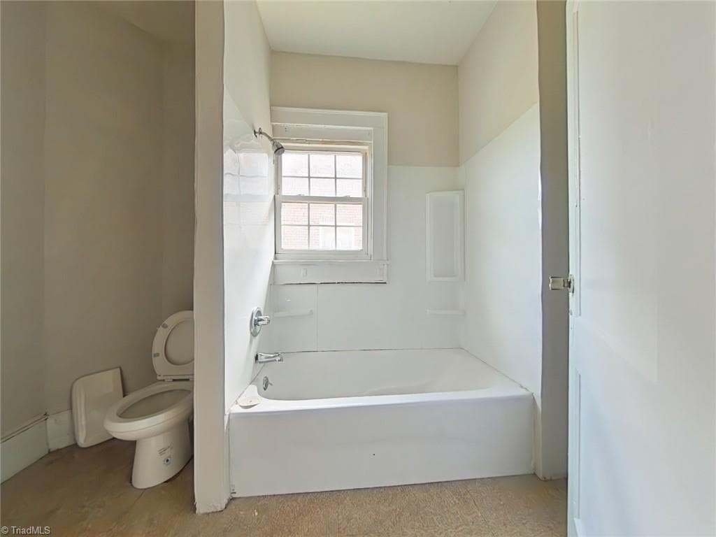 Duplex at 222 Dunleith Avenue, Winston-Salem NC 27101, Winston-Salem, photo 18 of 26