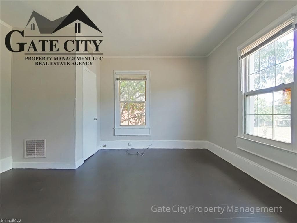 Duplex at 222 Dunleith Avenue, Winston-Salem NC 27101, Winston-Salem, photo 8 of 26