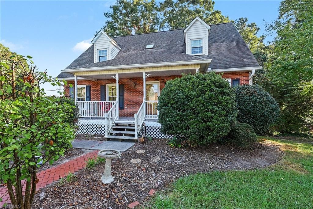 Stick/Site Built at 2655 Knob Hill Drive, Clemmons NC 27012, Clemmons, photo 9 of 32