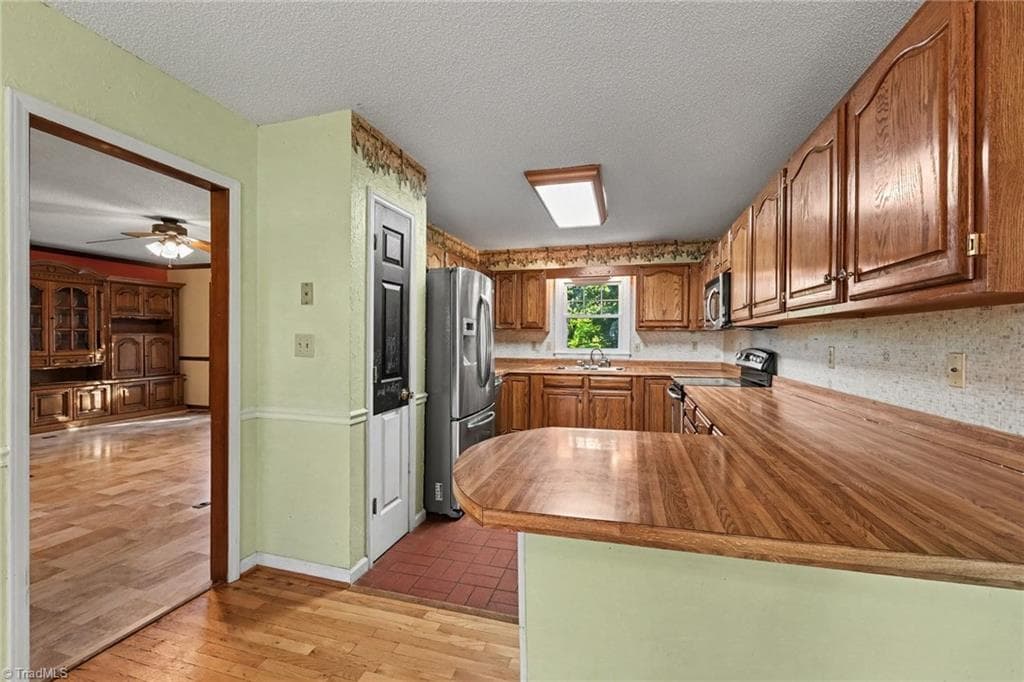 Stick/Site Built at 2655 Knob Hill Drive, Clemmons NC 27012, Clemmons, photo 14 of 32
