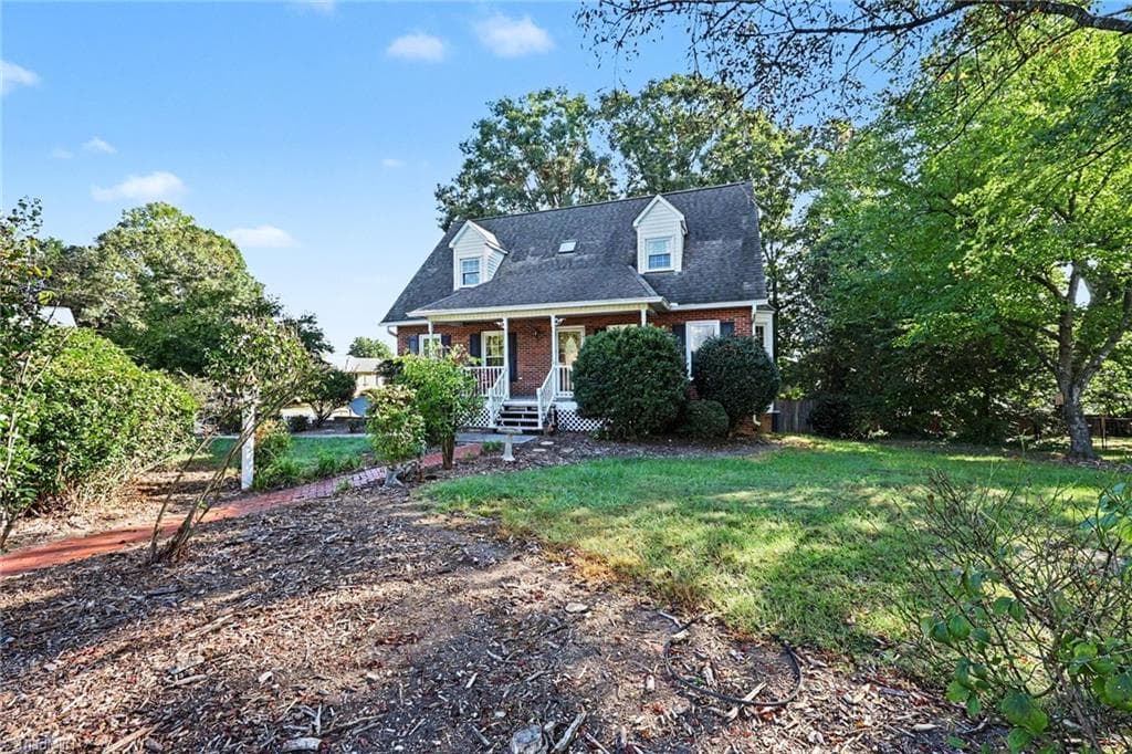 Stick/Site Built at 2655 Knob Hill Drive, Clemmons NC 27012, Clemmons, photo 8 of 32