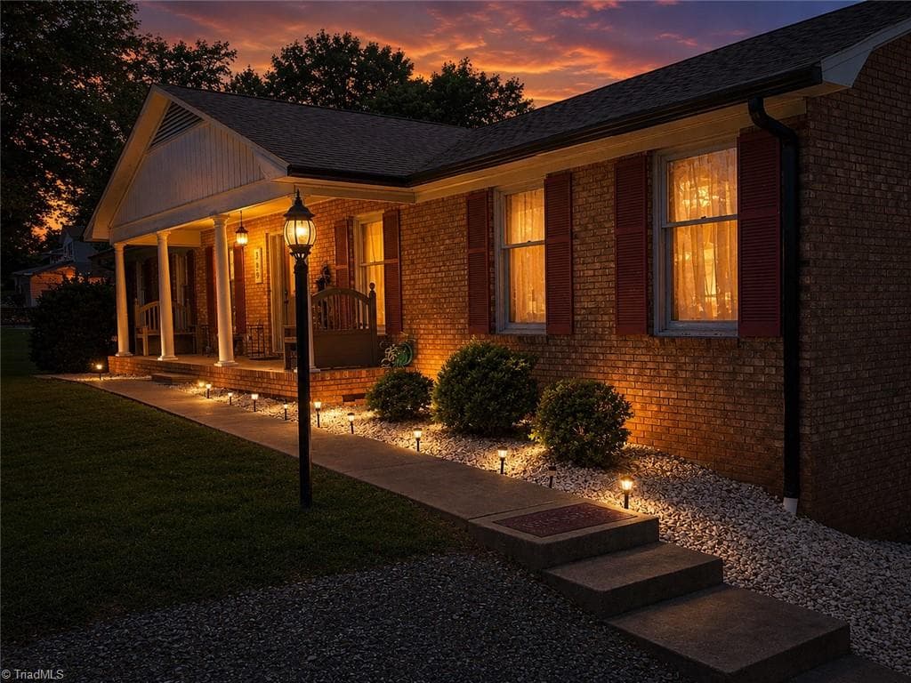 Stick/Site Built at 529 Carolina Avenue N, Statesville NC 28677, Statesville, photo 4 of 42