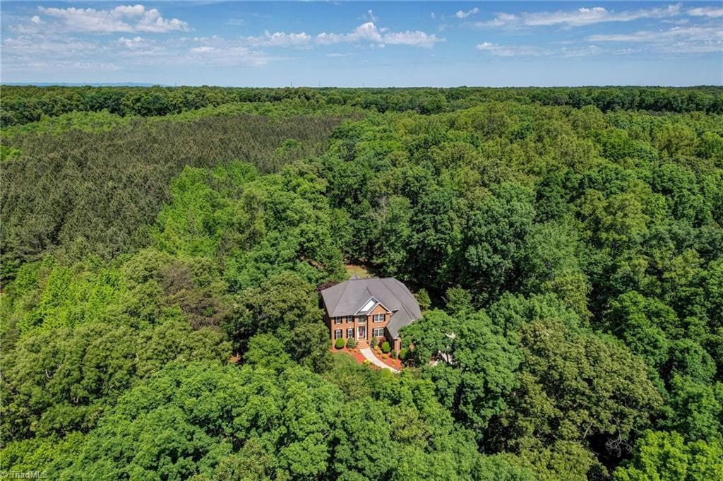 Stick/Site Built at 565 Irvin Farm Road, Reidsville NC 27320, Reidsville, photo 12 of 50