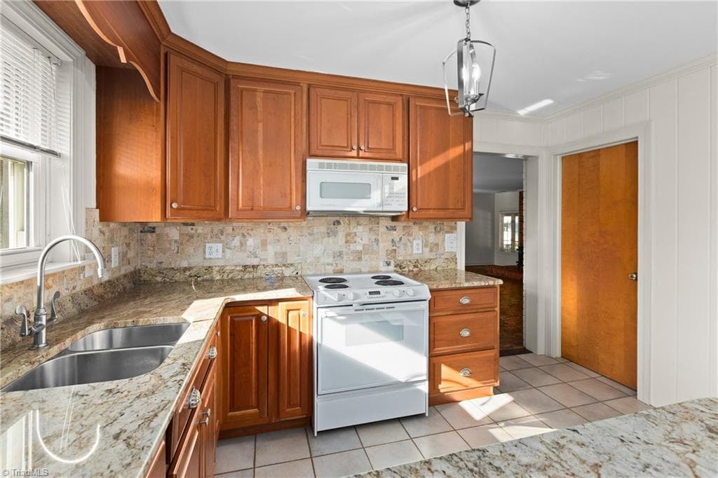 Stick/Site Built at 7379 Old Lexington Road, Winston-Salem NC 27107, Winston-Salem, photo 12 of 34