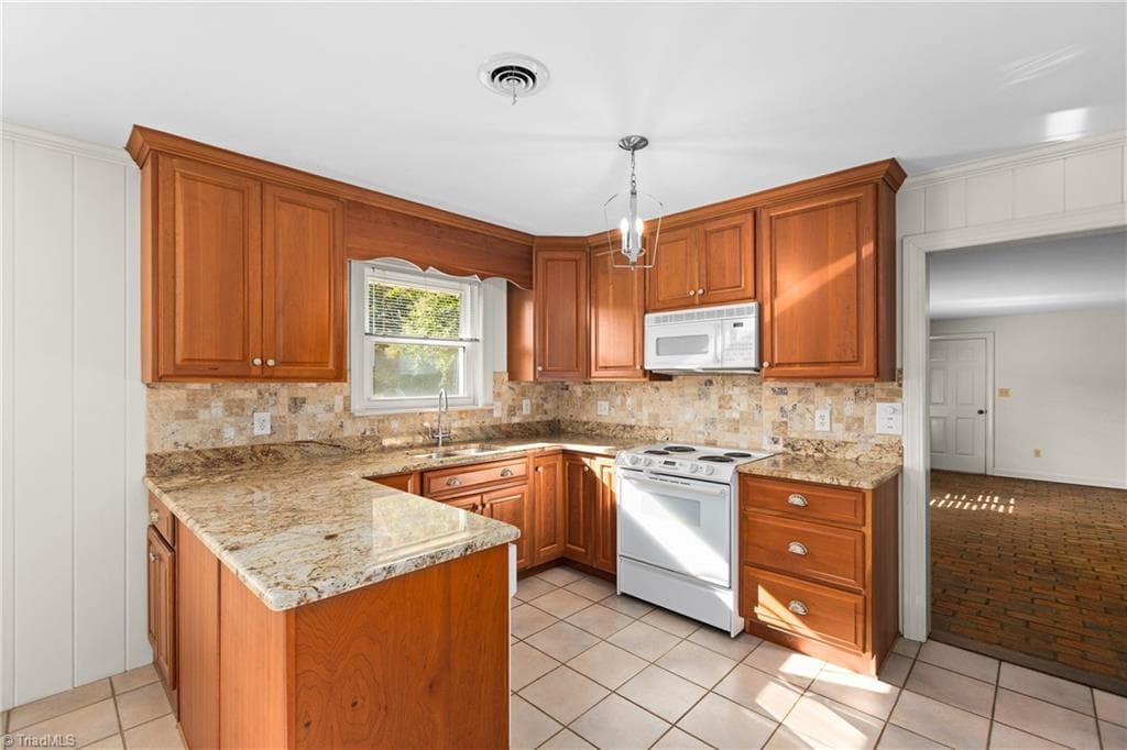 Stick/Site Built at 7379 Old Lexington Road, Winston-Salem NC 27107, Winston-Salem, photo 9 of 34