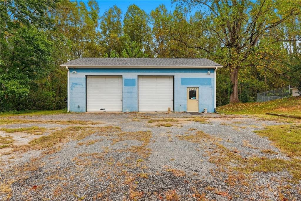 Stick/Site Built at 2226 Nc Highway 268, Pilot Mountain NC 27041, Pilot Mountain, photo 10 of 34