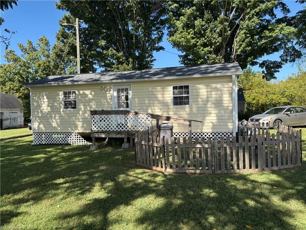 Stick/Site Built at 189 Russell Road, Mount Airy NC 27030, Mount Airy, photo 7 of 16
