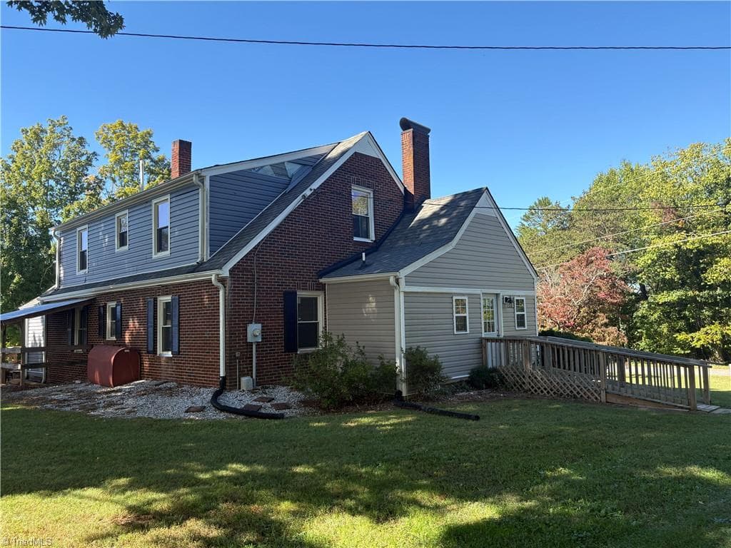 Stick/Site Built at 189 Russell Road, Mount Airy NC 27030, Mount Airy, photo 5 of 16