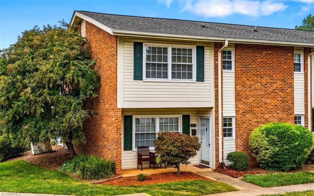 Stick/Site Built at 4728 Champion Court, Greensboro NC 27410, Greensboro, photo 2 of 30