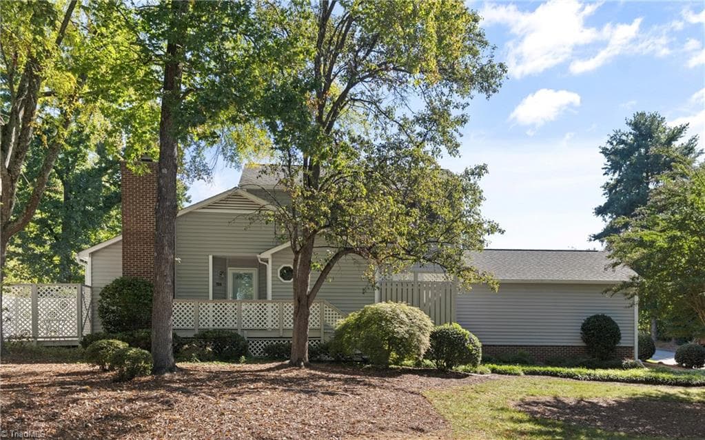 125 Pebble Ridge Lane, Winston-Salem NC 27104