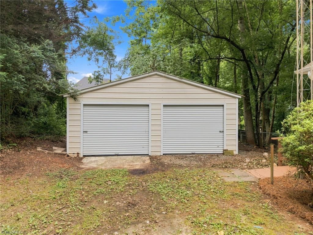 Stick/Site Built at 528 Wright Road, Kernersville NC 27284, photo 29 of 33