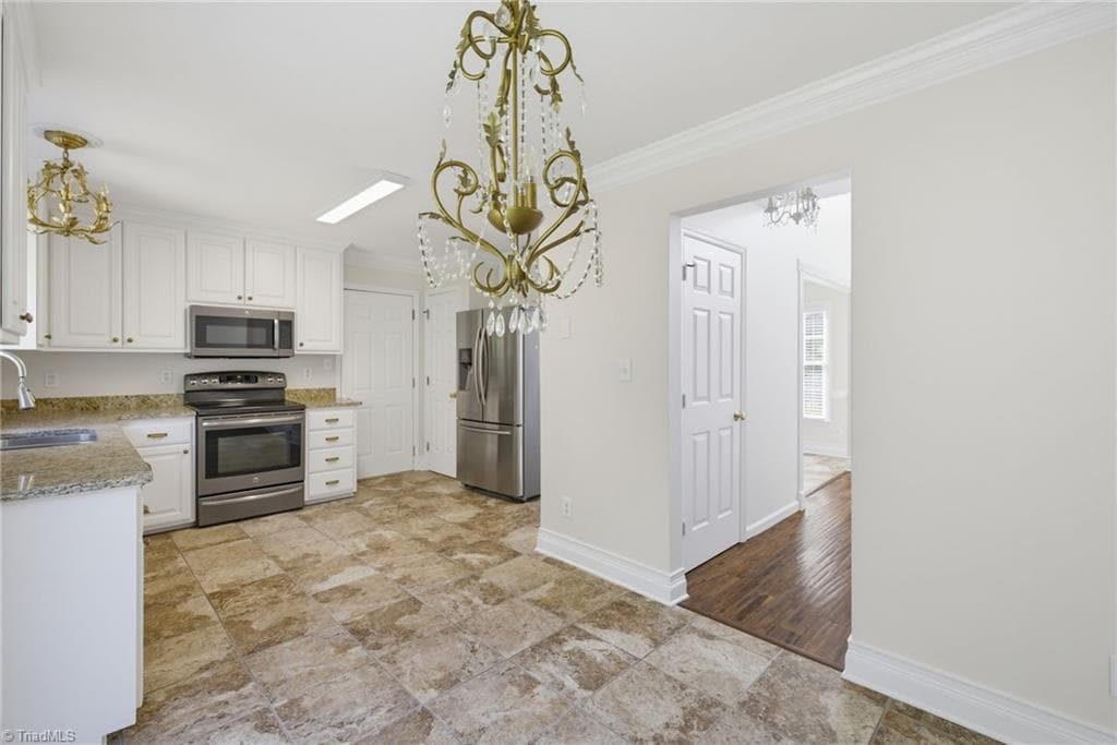 Stick/Site Built at 8 Cardwell Point, Greensboro NC 27407, Greensboro, photo 12 of 41