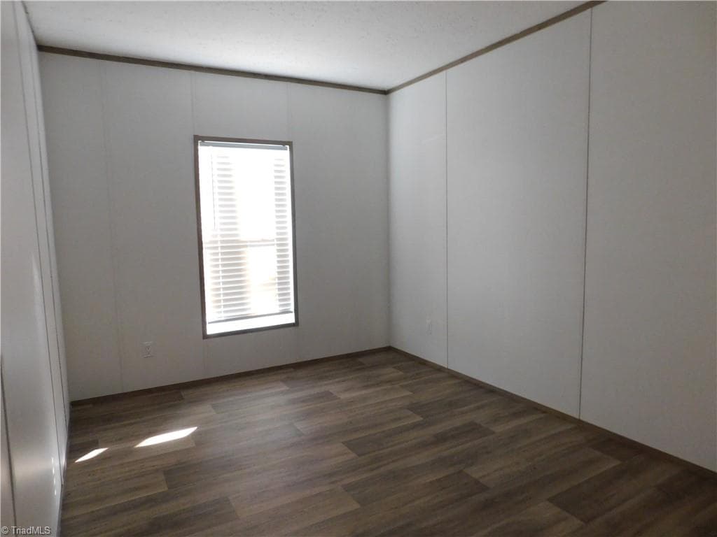 Manufactured Home at 162 Briar Creek Estates, Thomasville NC 27360, Thomasville, photo 11 of 18