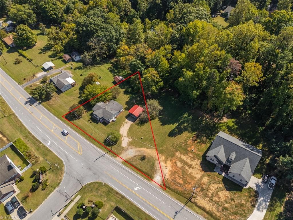 Stick/Site Built at 5135 Harvey Road, Jamestown NC 27282, Jamestown, photo 33 of 39