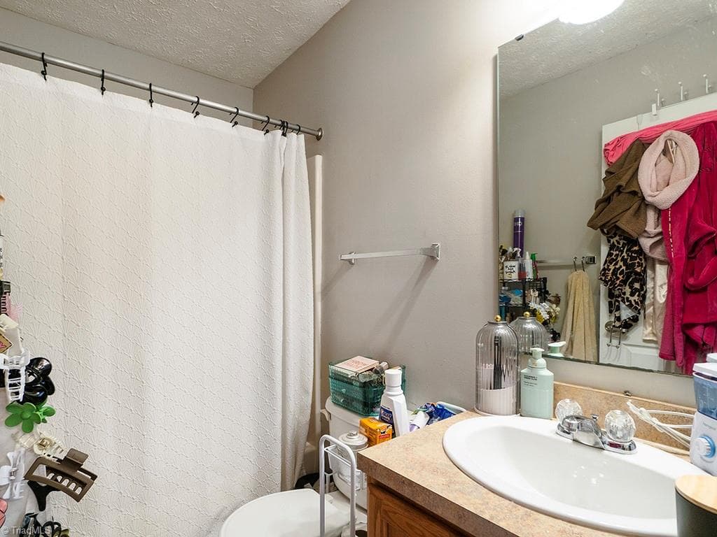 Duplex at 622/624 Williamson Avenue, Elon NC 27244, Elon, photo 12 of 38