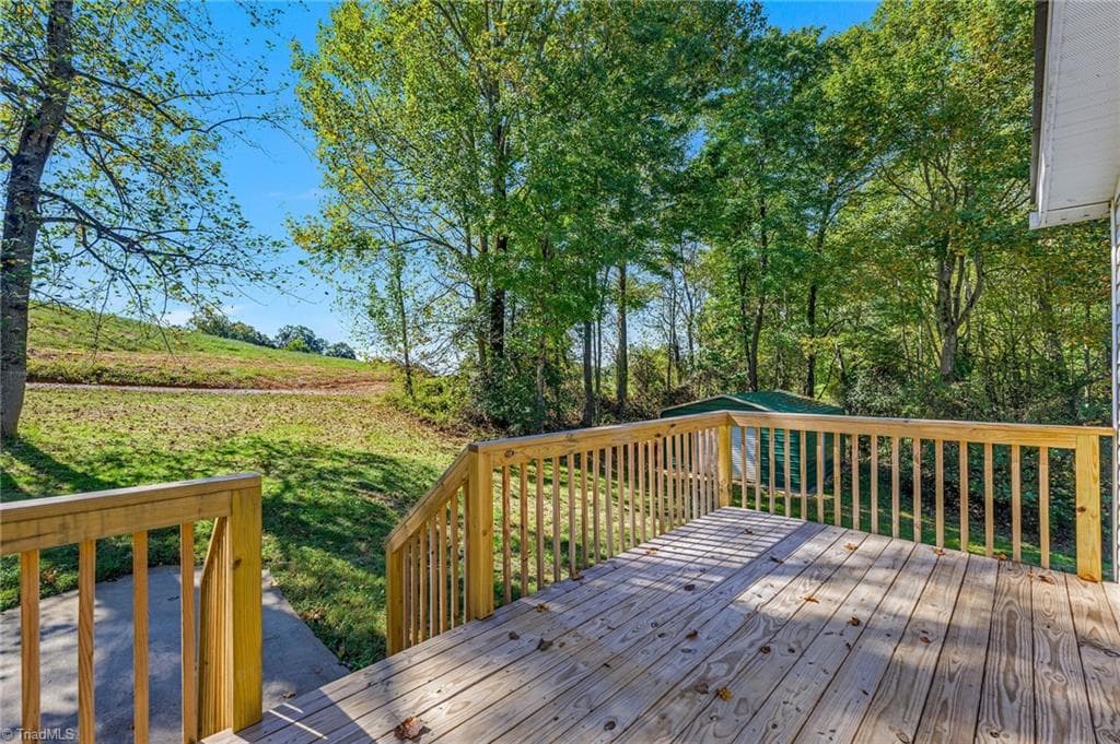 Manufactured Home at 265 Mckinley Road, Roaring River NC 28669, Roaring River, photo 37 of 50