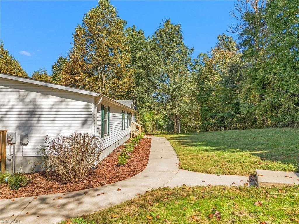 Manufactured Home at 265 Mckinley Road, Roaring River NC 28669, Roaring River, photo 48 of 50
