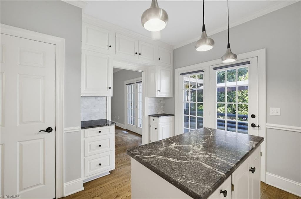 Stick/Site Built at 414 Fisher Park Circle # A, Greensboro NC 27401, Greensboro, photo 18 of 48