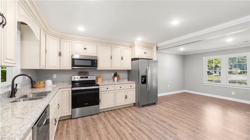 Stick/Site Built at 5040 Wind Spring Drive, Winston-Salem NC 27105, Winston-Salem, photo 10 of 38