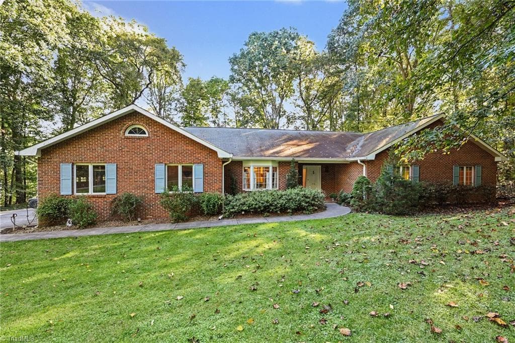 509 Ray West Drive, Kernersville NC 27284