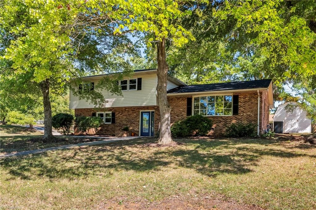 1602 Broadway Drive, Graham NC 27253
