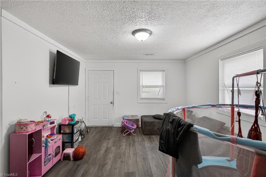Duplex at 17 Hunter Street, Thomasville NC 27360, Thomasville, photo 23 of 60