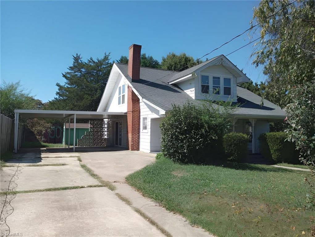 217 N Fayetteville Street, Liberty NC 27298