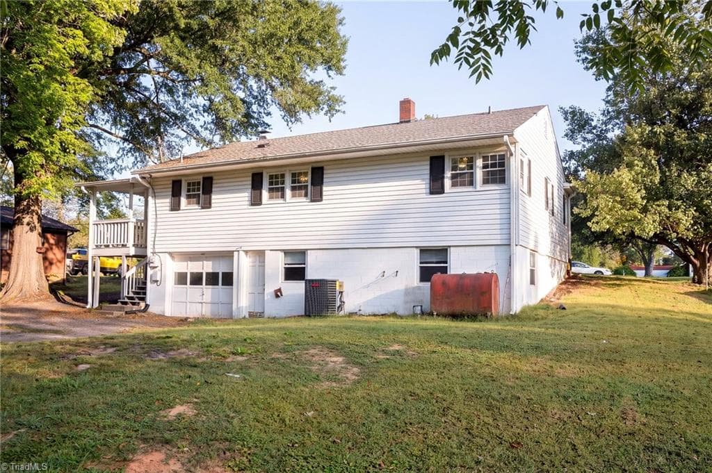 Stick/Site Built at 176 Oaklawn Road, Winston-Salem NC 27107, Winston-Salem, photo 6 of 36