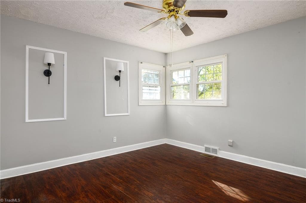 Stick/Site Built at 176 Oaklawn Road, Winston-Salem NC 27107, Winston-Salem, photo 17 of 36