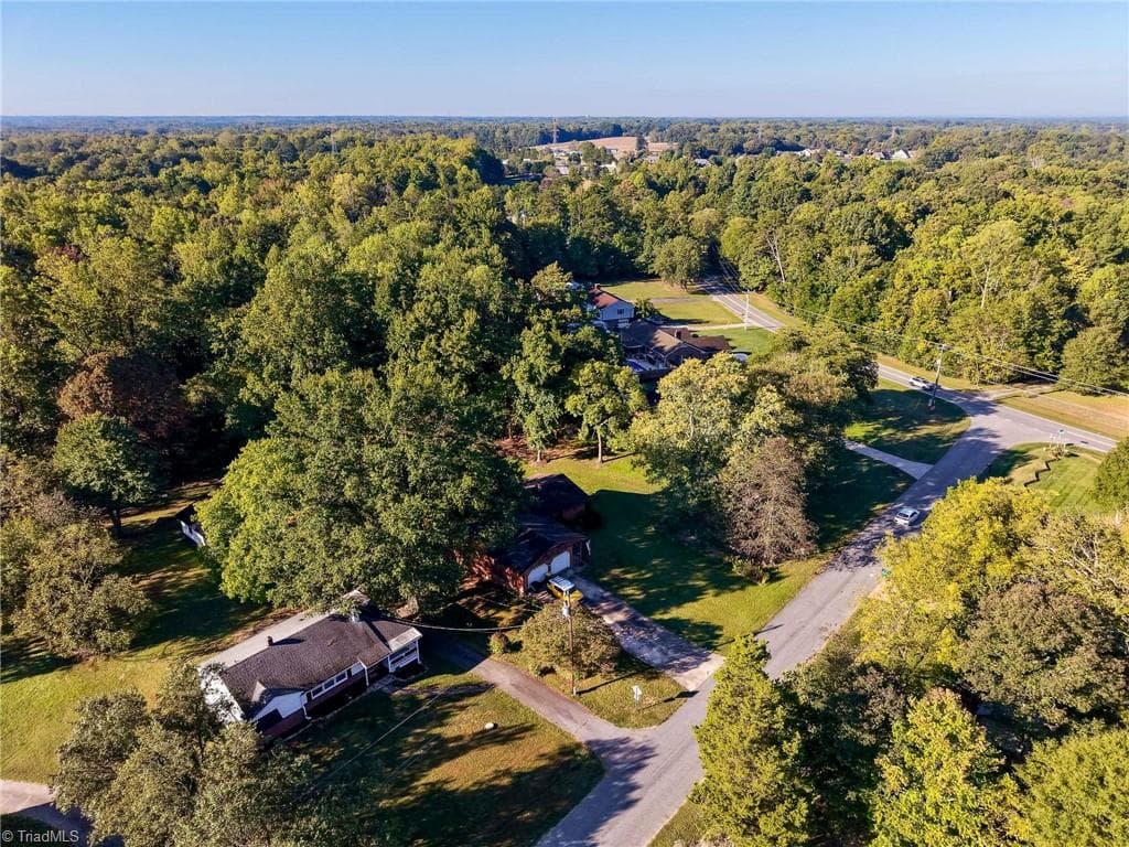 Stick/Site Built at 176 Oaklawn Road, Winston-Salem NC 27107, Winston-Salem, photo 36 of 36