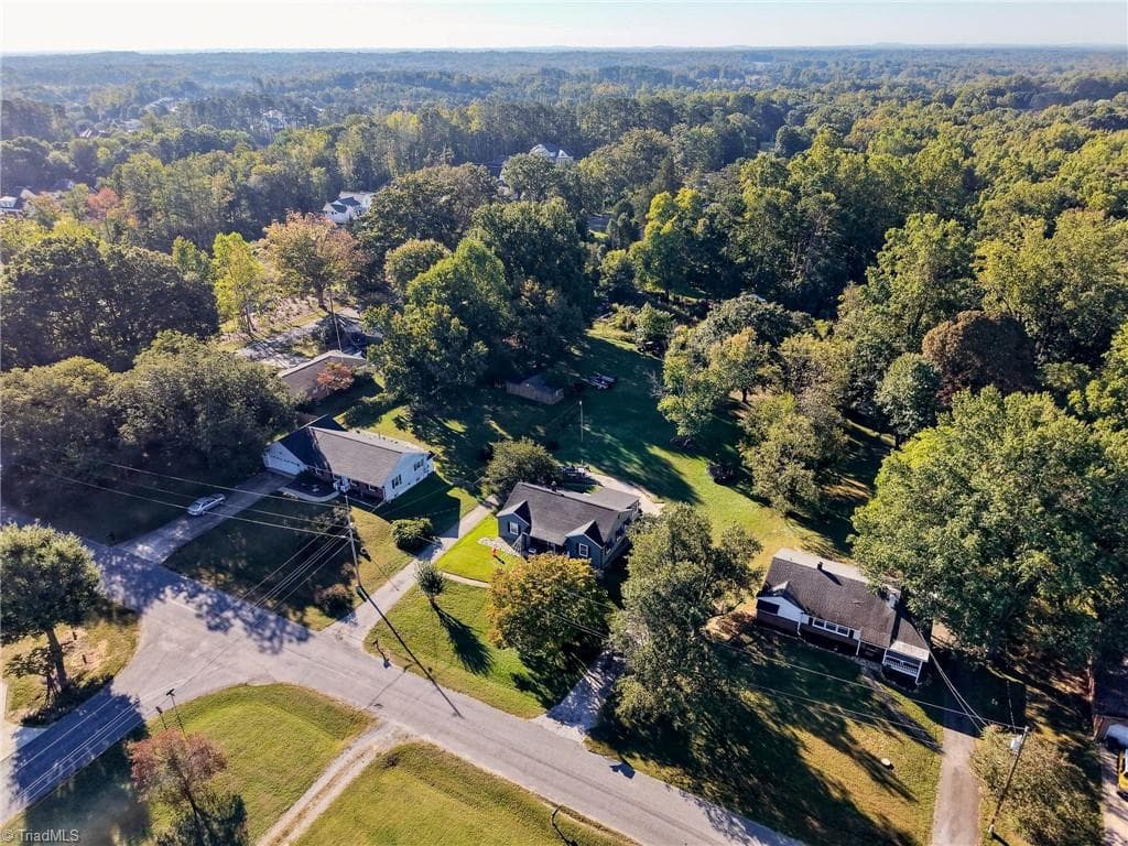 Stick/Site Built at 176 Oaklawn Road, Winston-Salem NC 27107, Winston-Salem, photo 35 of 36