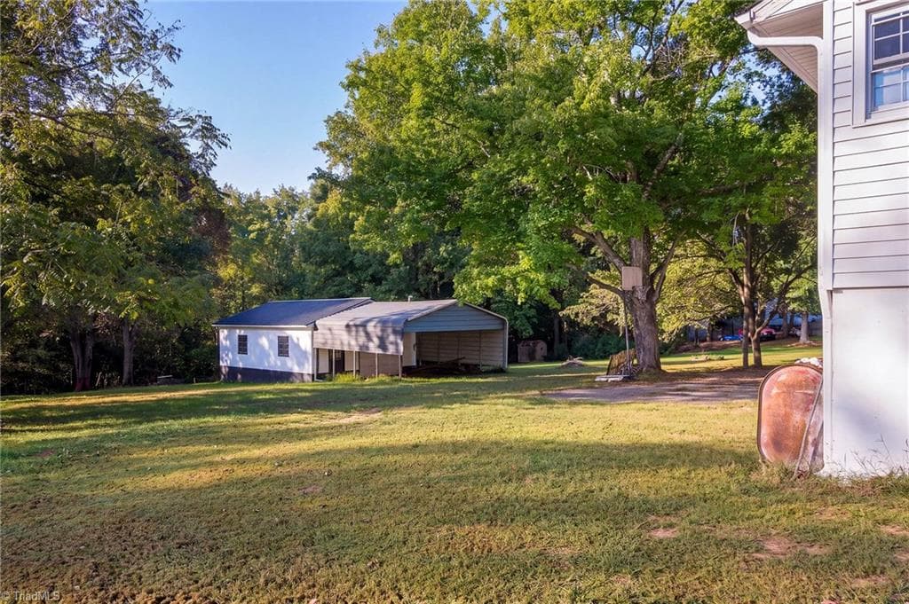Stick/Site Built at 176 Oaklawn Road, Winston-Salem NC 27107, Winston-Salem, photo 31 of 36