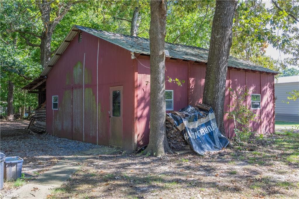 Stick/Site Built at 1839 Upper Road, Seagrove NC 27341, Seagrove, photo 40 of 49